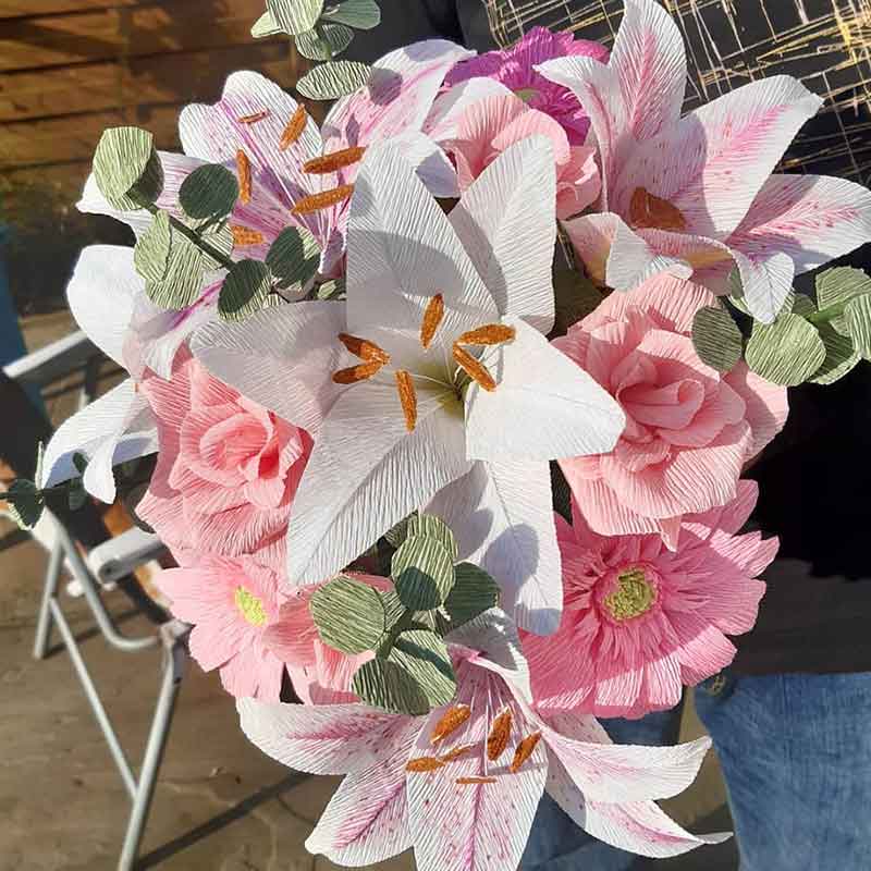 3 C Jewellery pink and white paper flower bouquet